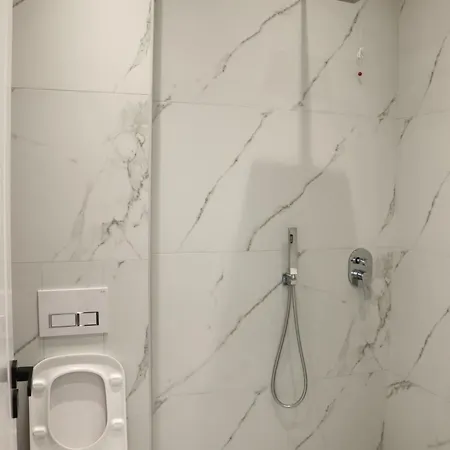 Joni's Konukevi Shkodër