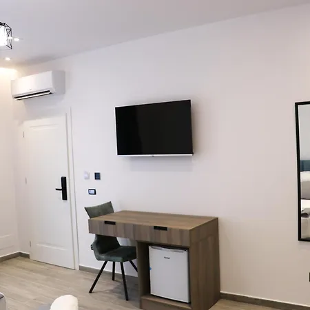 Joni's Konukevi Shkodër