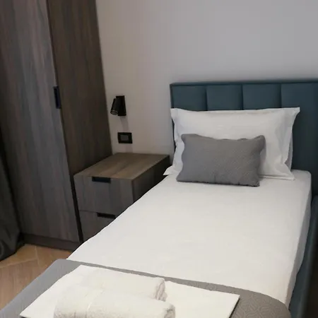 Joni's Guest house 3*